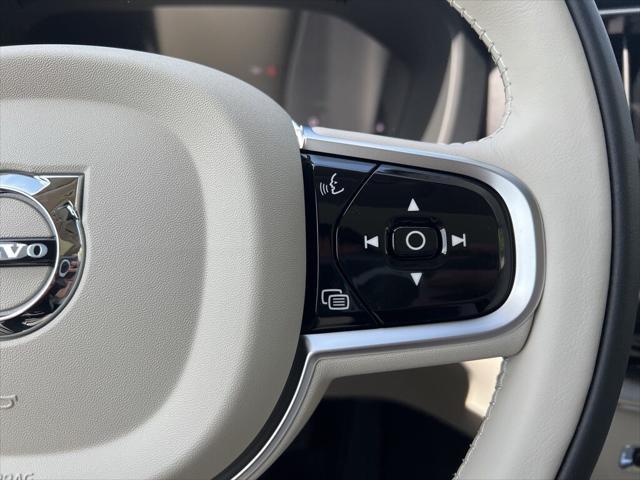 new 2025 Volvo XC60 Plug-In Hybrid car, priced at $66,260