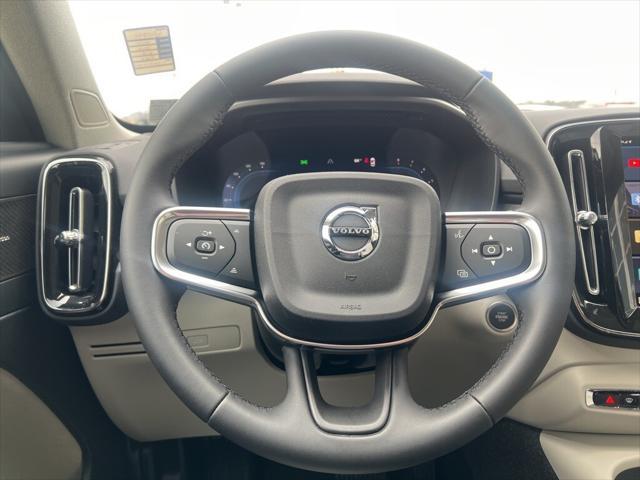 new 2025 Volvo XC40 car, priced at $52,235
