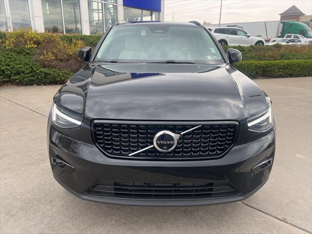 new 2025 Volvo XC40 car, priced at $52,235