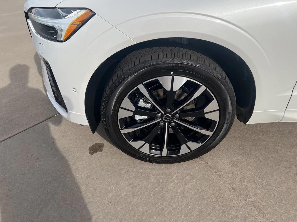 new 2026 Volvo XC60 car, priced at $57,985