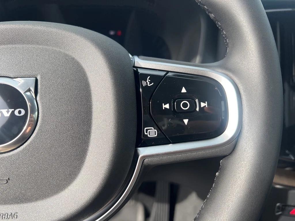 new 2026 Volvo XC60 car, priced at $57,985