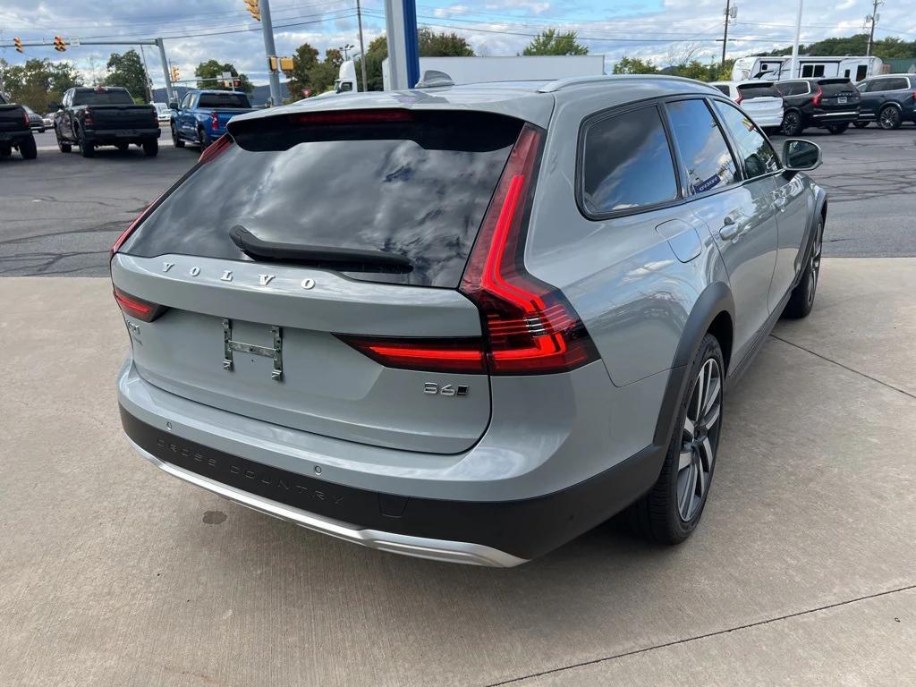 used 2025 Volvo V90 Cross Country car, priced at $55,790