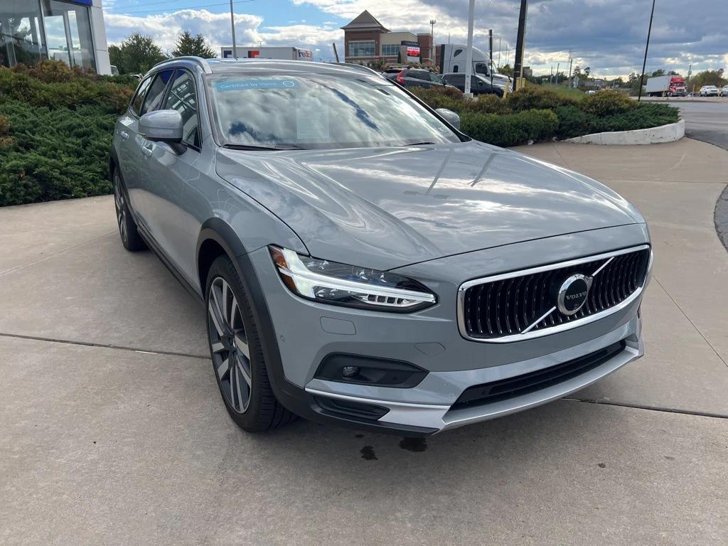 used 2025 Volvo V90 Cross Country car, priced at $55,790