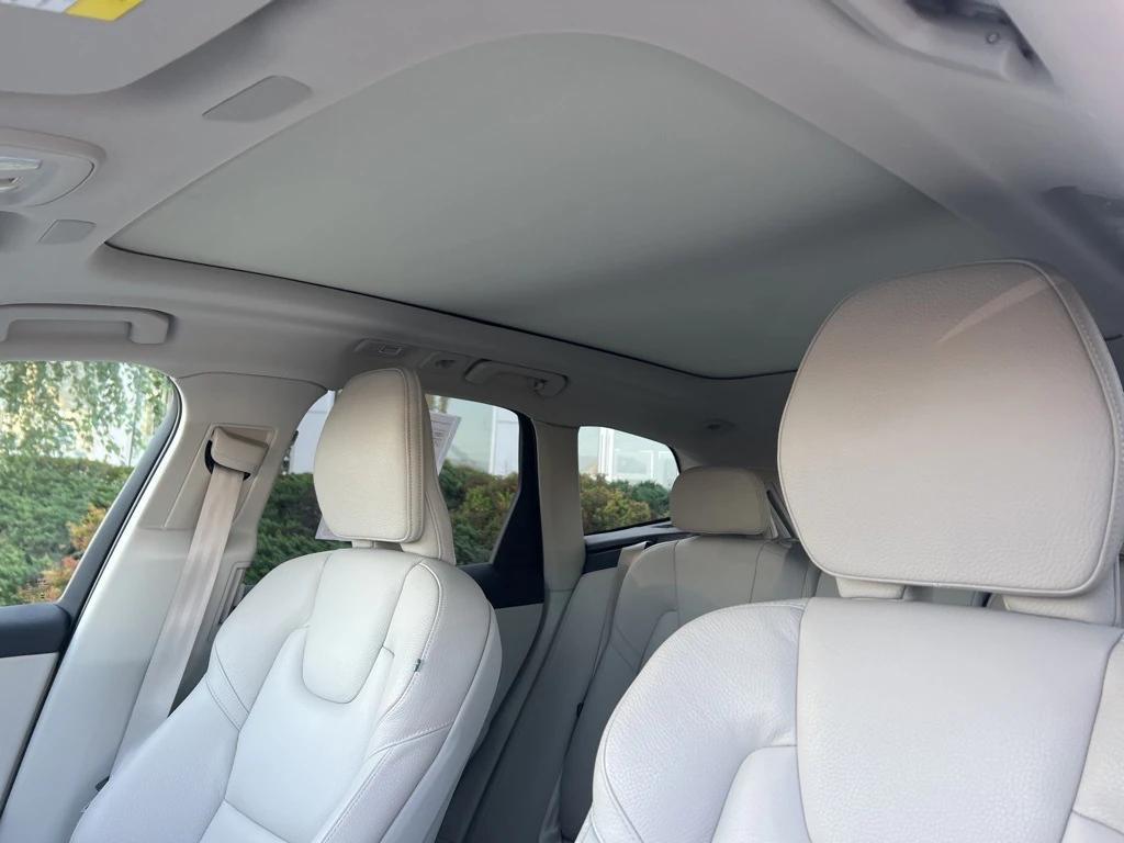 used 2024 Volvo XC60 car, priced at $41,989