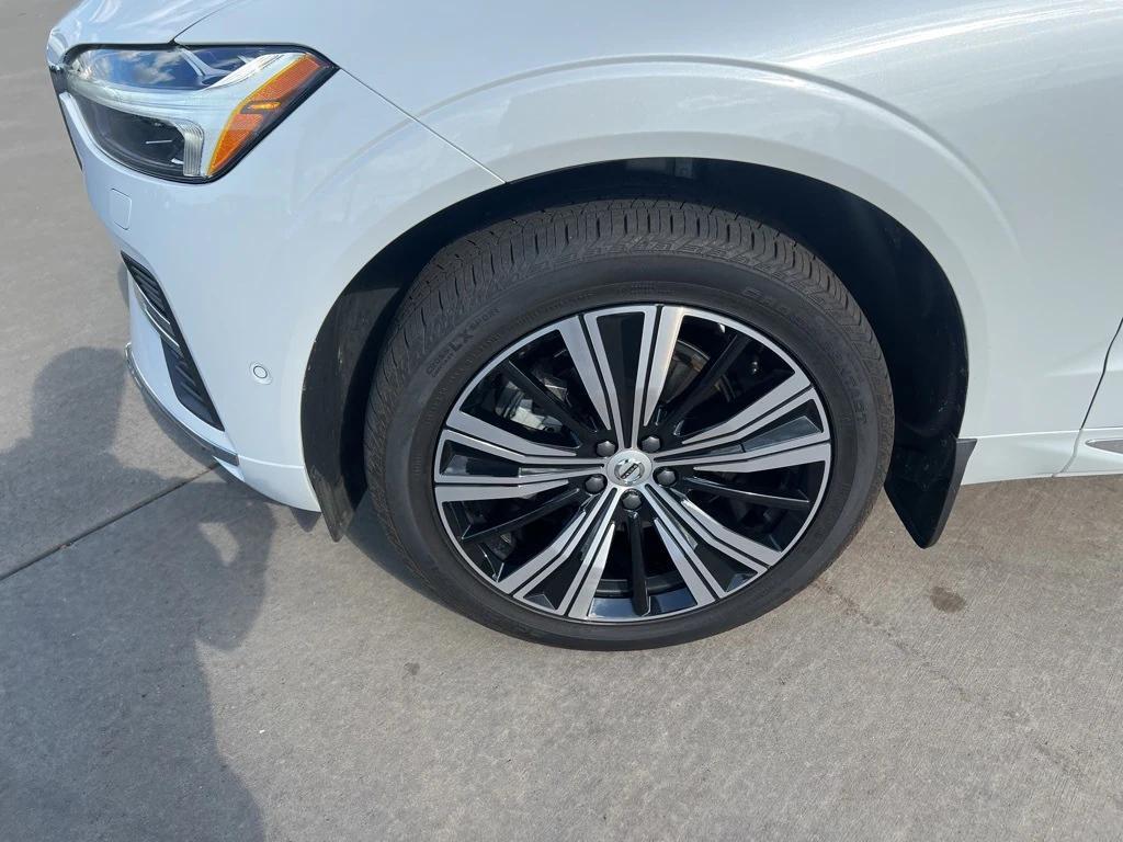 used 2022 Volvo XC60 car, priced at $37,995