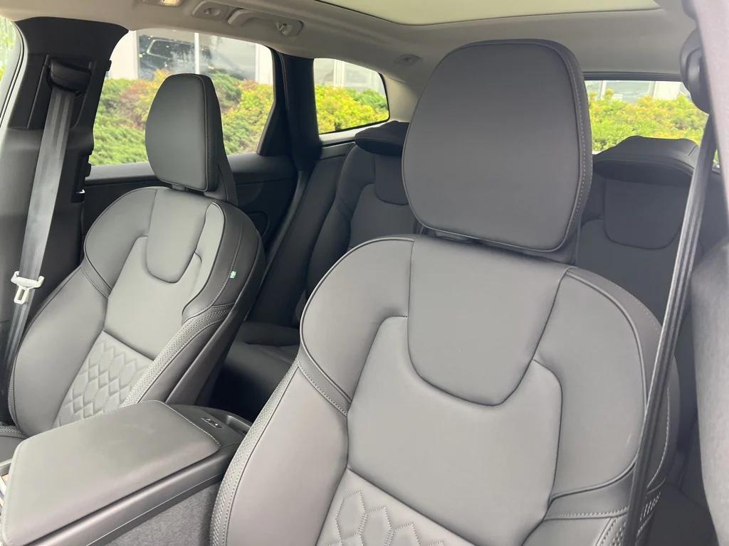 new 2026 Volvo XC60 car, priced at $57,985