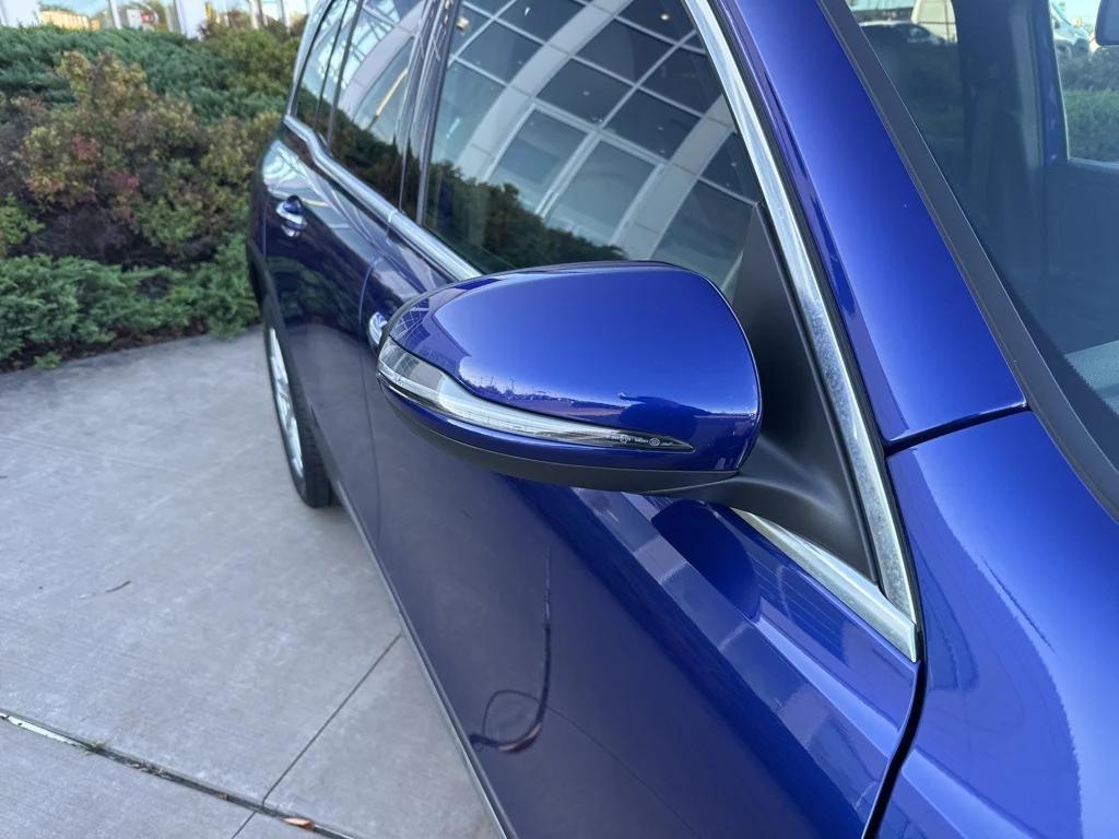 used 2021 Mercedes-Benz GLB 250 car, priced at $26,995