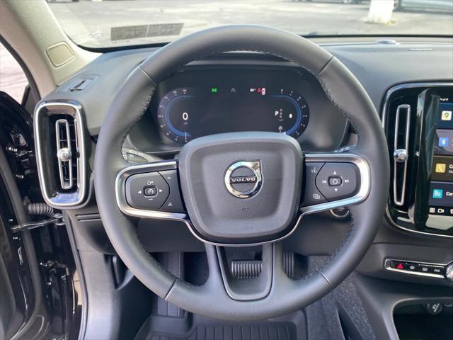 new 2025 Volvo XC40 car, priced at $49,040