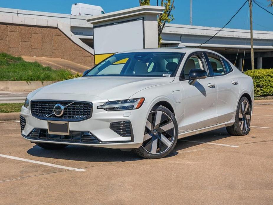 new 2024 Volvo S60 Recharge Plug-In Hybrid car, priced at $59,075