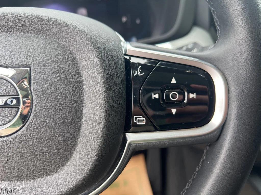 used 2025 Volvo XC60 car, priced at $43,995