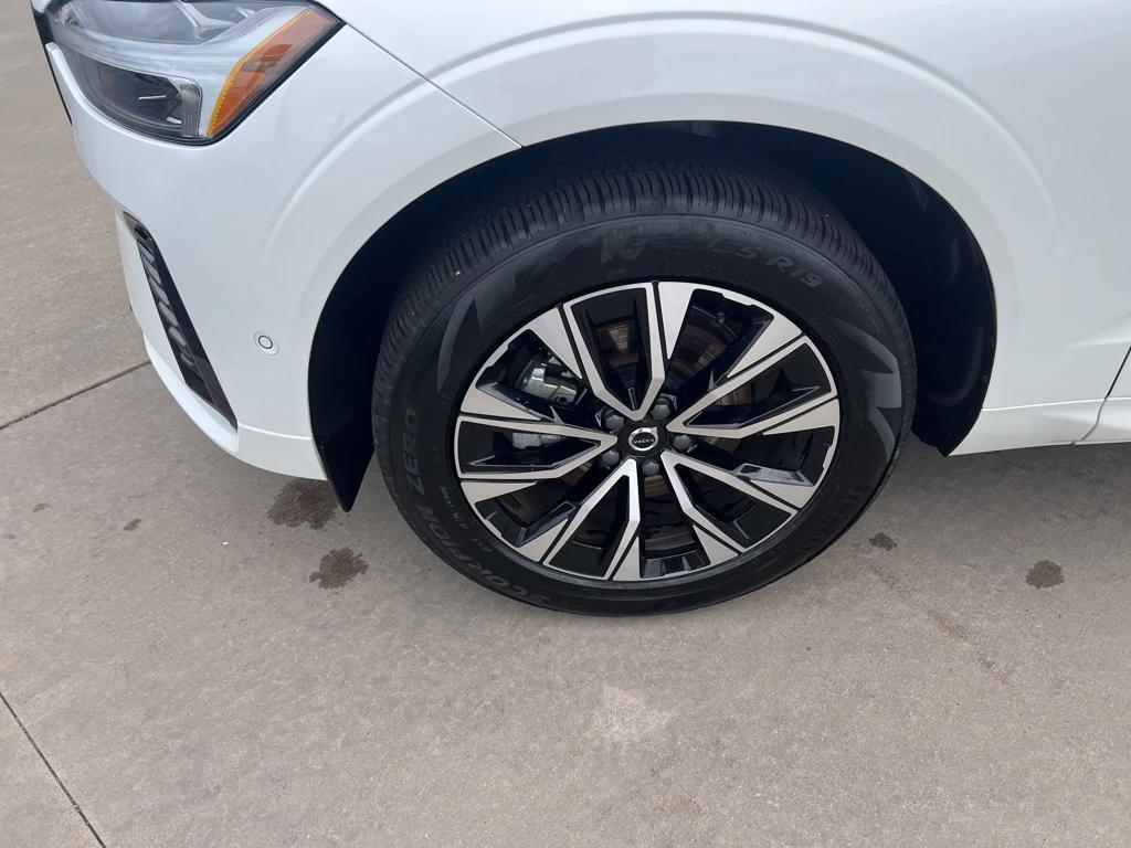 used 2025 Volvo XC60 car, priced at $43,995