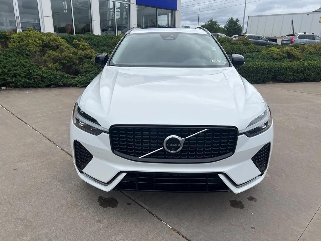 used 2025 Volvo XC60 car, priced at $43,995