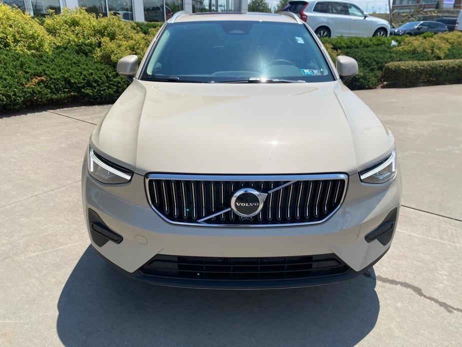 new 2025 Volvo XC40 car, priced at $43,465