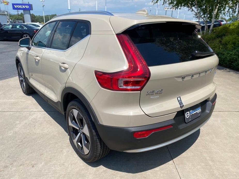 new 2025 Volvo XC40 car, priced at $43,465