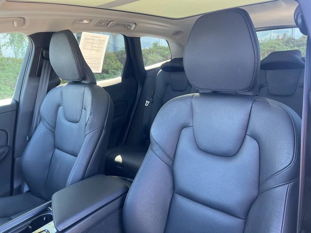 used 2022 Volvo XC60 car, priced at $33,643