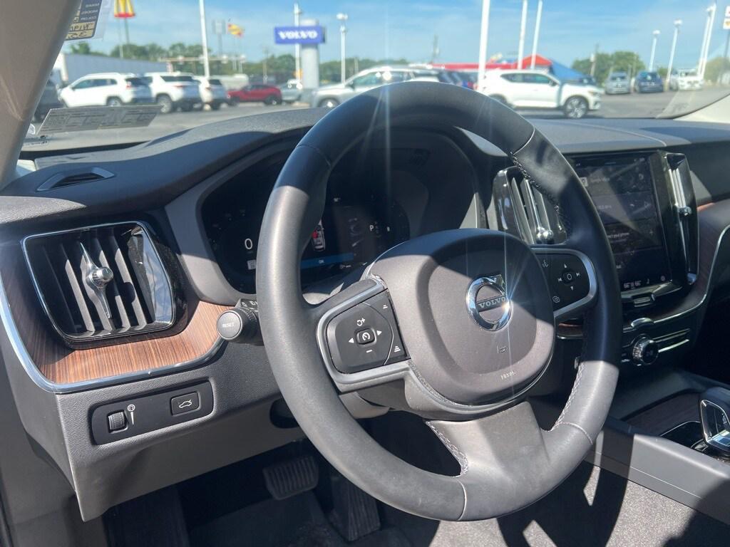 used 2022 Volvo XC60 car, priced at $33,643