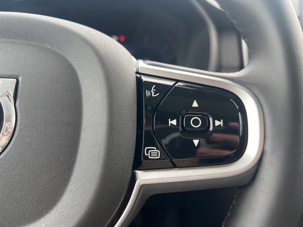 used 2025 Volvo XC90 car, priced at $54,995