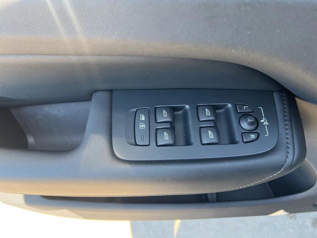 used 2025 Volvo XC60 car, priced at $42,495