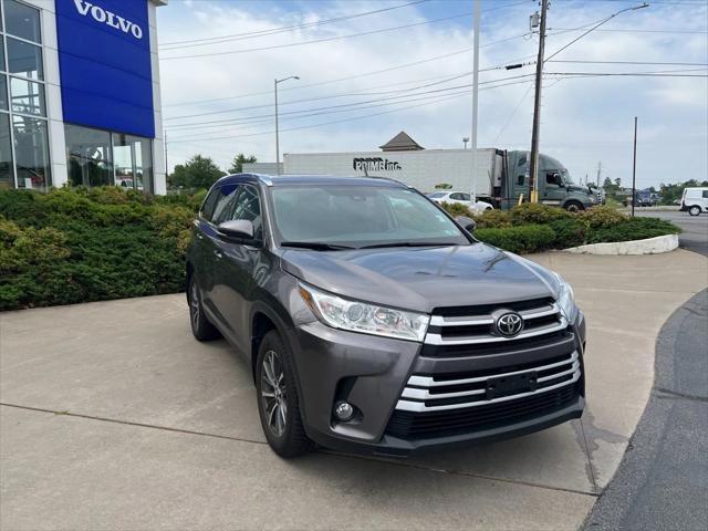 used 2019 Toyota Highlander car, priced at $26,995