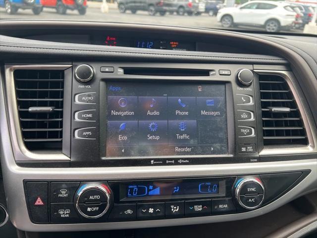 used 2019 Toyota Highlander car, priced at $26,995