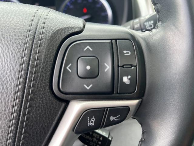 used 2019 Toyota Highlander car, priced at $26,995