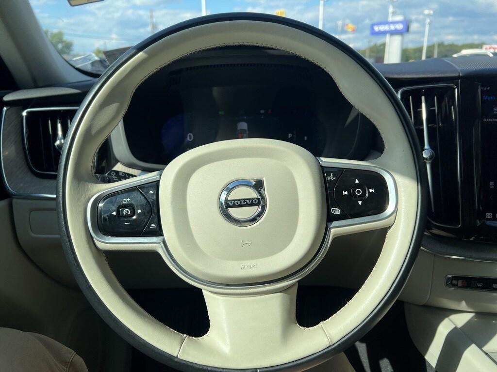 used 2023 Volvo XC60 car, priced at $30,995