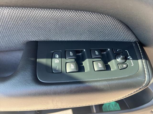 used 2022 Volvo XC60 Recharge Plug-In Hybrid car, priced at $42,549