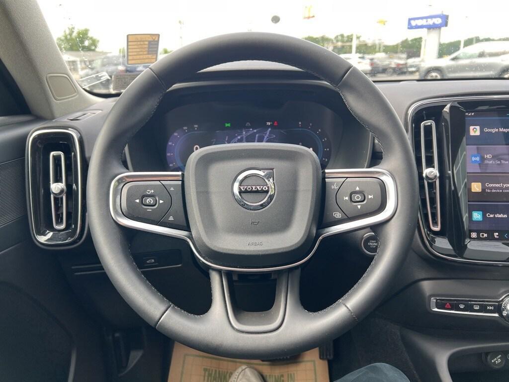 used 2023 Volvo XC40 car, priced at $35,495