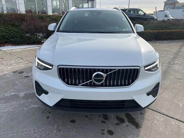 new 2025 Volvo XC40 car, priced at $46,015