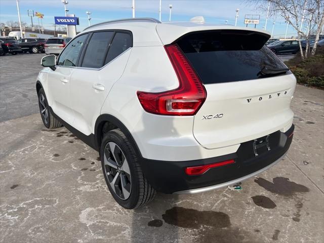 new 2025 Volvo XC40 car, priced at $46,015