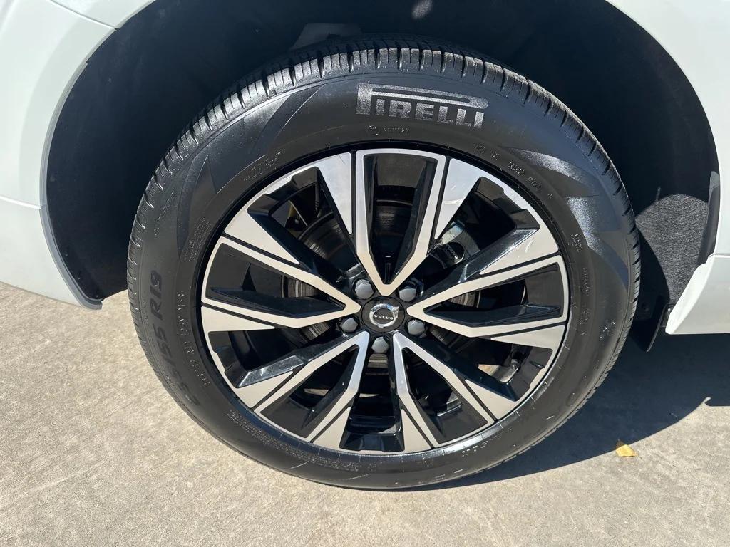 used 2025 Volvo XC60 car, priced at $42,495