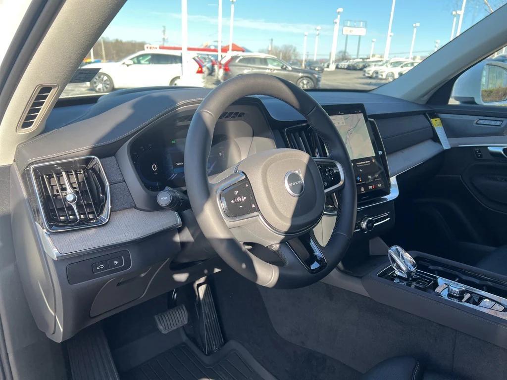 new 2025 Volvo XC90 Plug-In Hybrid car, priced at $78,295