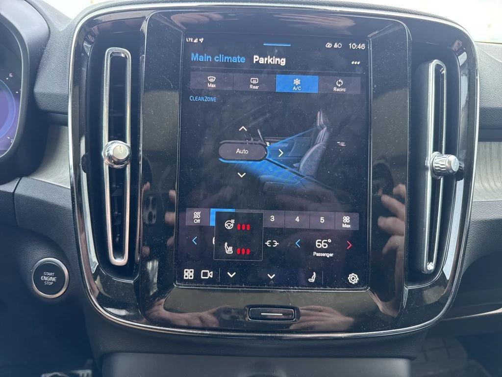 used 2023 Volvo XC40 car, priced at $31,995