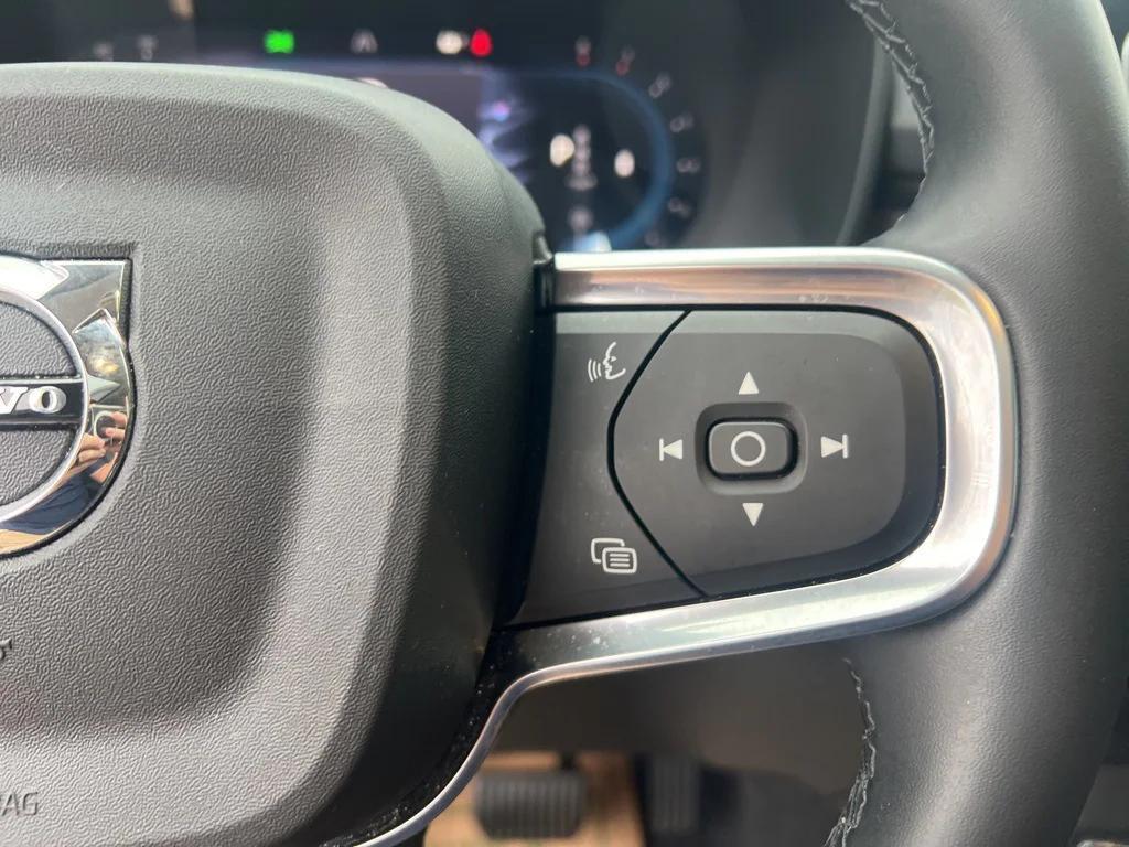 used 2025 Volvo XC40 car, priced at $35,995