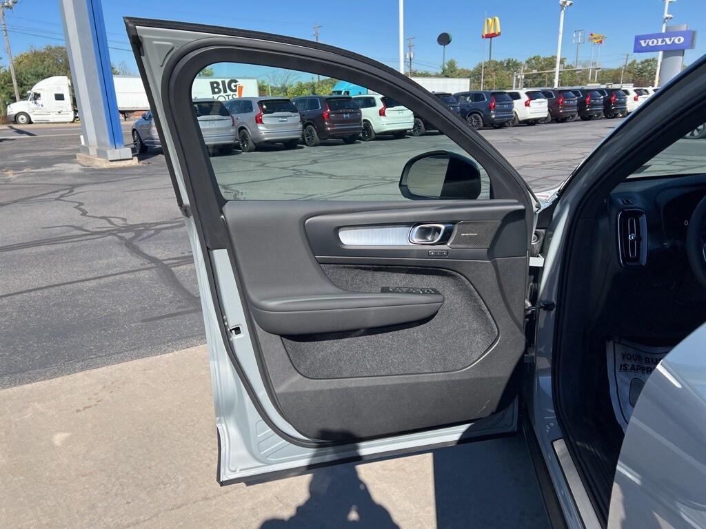 new 2026 Volvo XC40 car, priced at $57,340