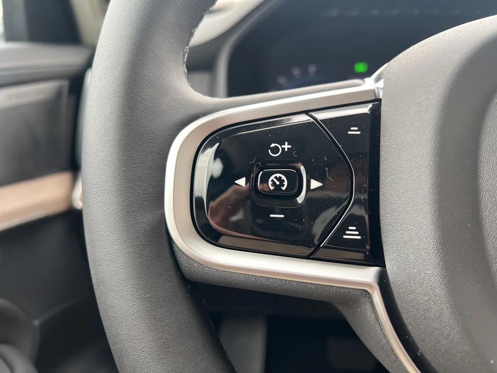 new 2025 Volvo XC90 Plug-In Hybrid car, priced at $74,545