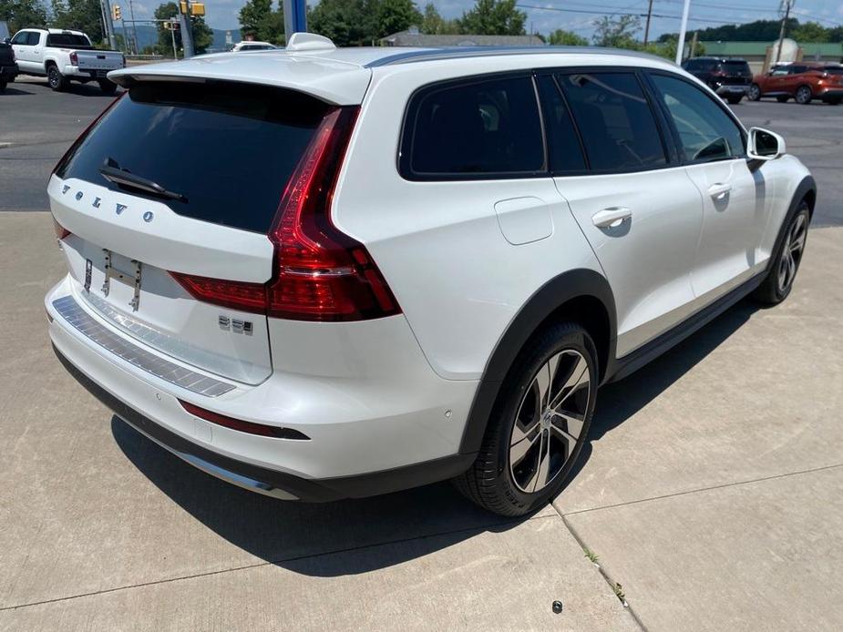 new 2024 Volvo V60 Cross Country car, priced at $49,875