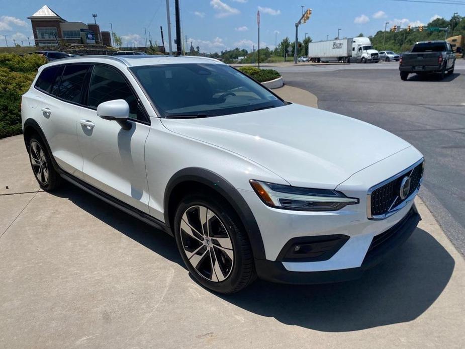 new 2024 Volvo V60 Cross Country car, priced at $49,875