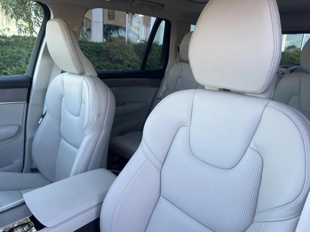 new 2026 Volvo XC90 Plug-In Hybrid car, priced at $85,625