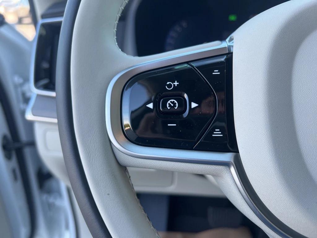 new 2026 Volvo XC90 Plug-In Hybrid car, priced at $85,625