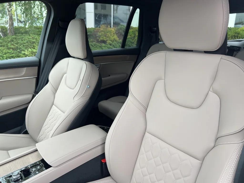 new 2026 Volvo XC90 Plug-In Hybrid car, priced at $81,875