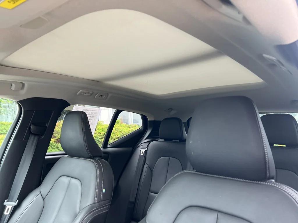 used 2025 Volvo XC40 car, priced at $35,995