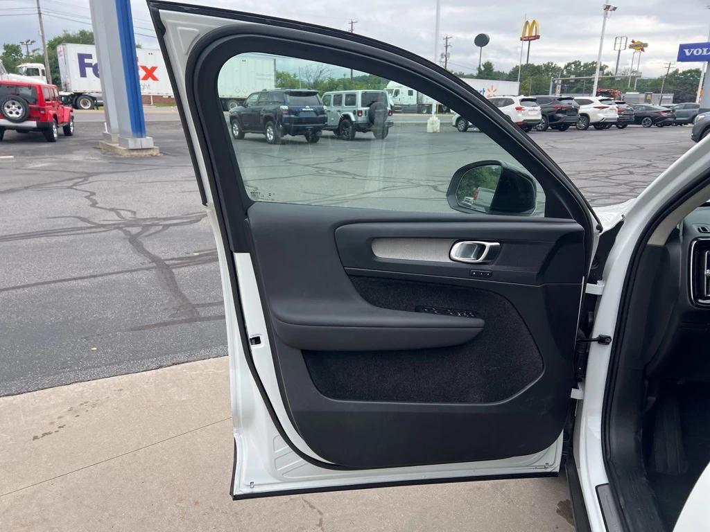 used 2025 Volvo XC40 car, priced at $35,995