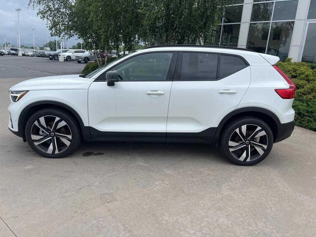 used 2025 Volvo XC40 car, priced at $35,995
