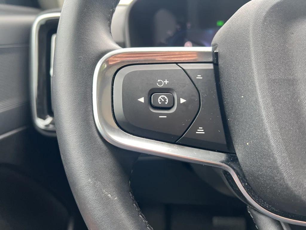 used 2025 Volvo XC40 car, priced at $35,995