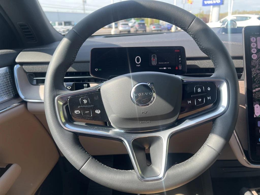 new 2025 Volvo EX90 car, priced at $85,140