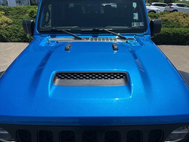 used 2021 Jeep Gladiator car, priced at $35,479
