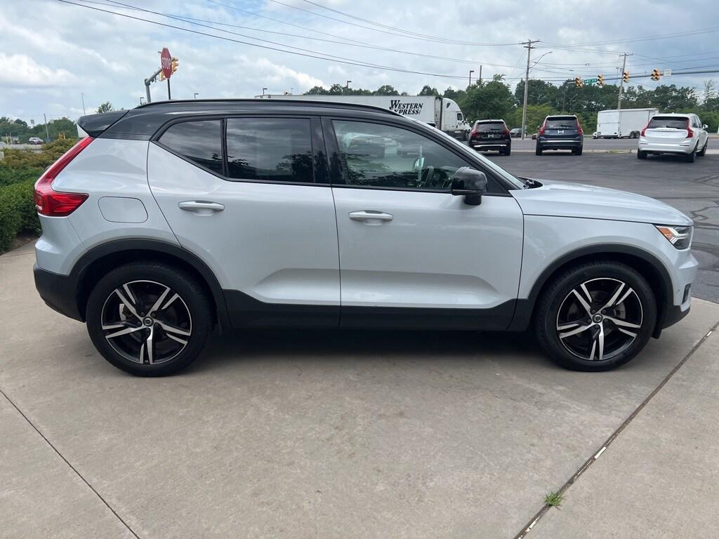 used 2022 Volvo XC40 car, priced at $31,998