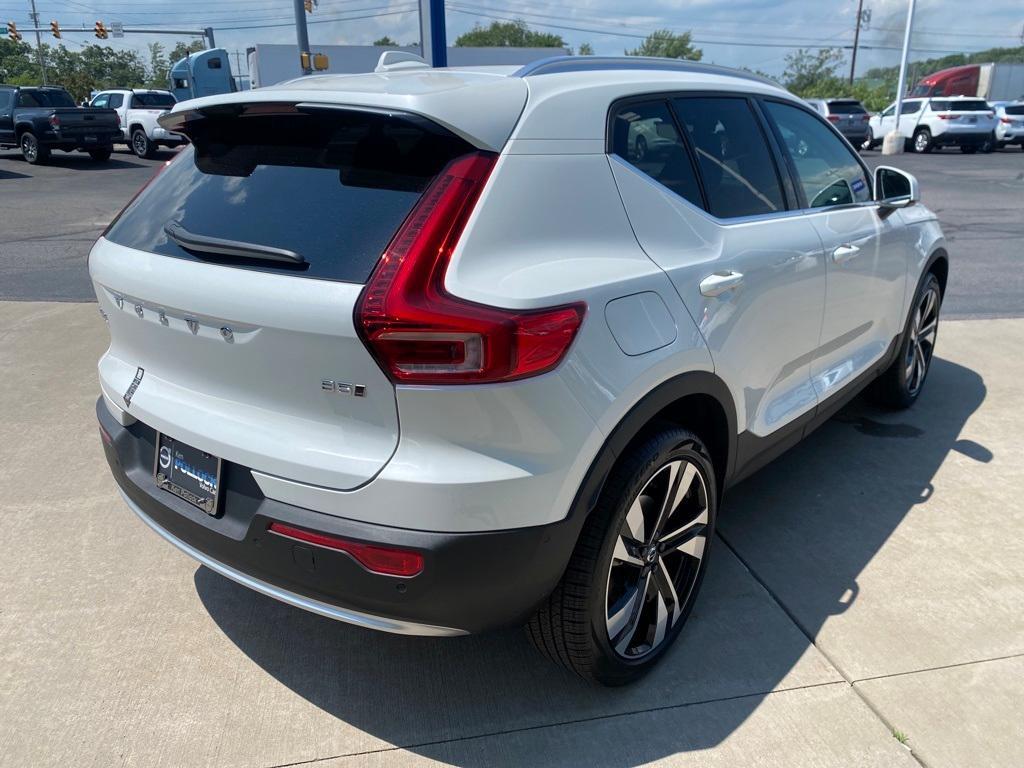 new 2025 Volvo XC40 car, priced at $49,215