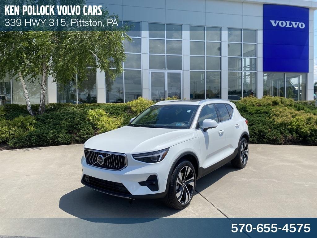 new 2025 Volvo XC40 car, priced at $49,215